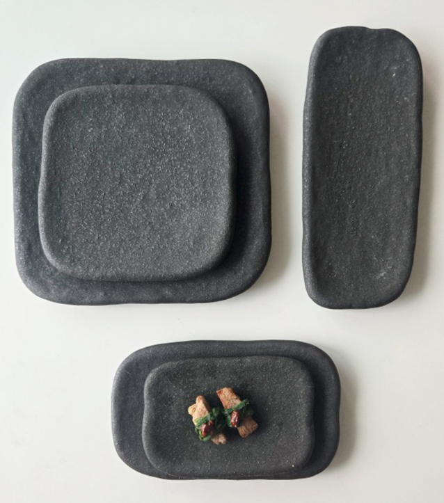 Stone Black Plate 3 Sizes