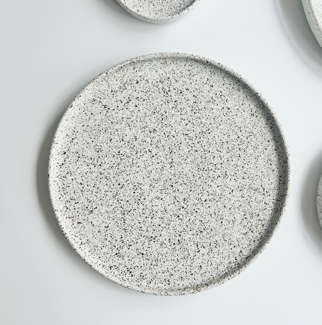 Stone Grain Round Plate 2 Sizes 15cm / 23.5cm