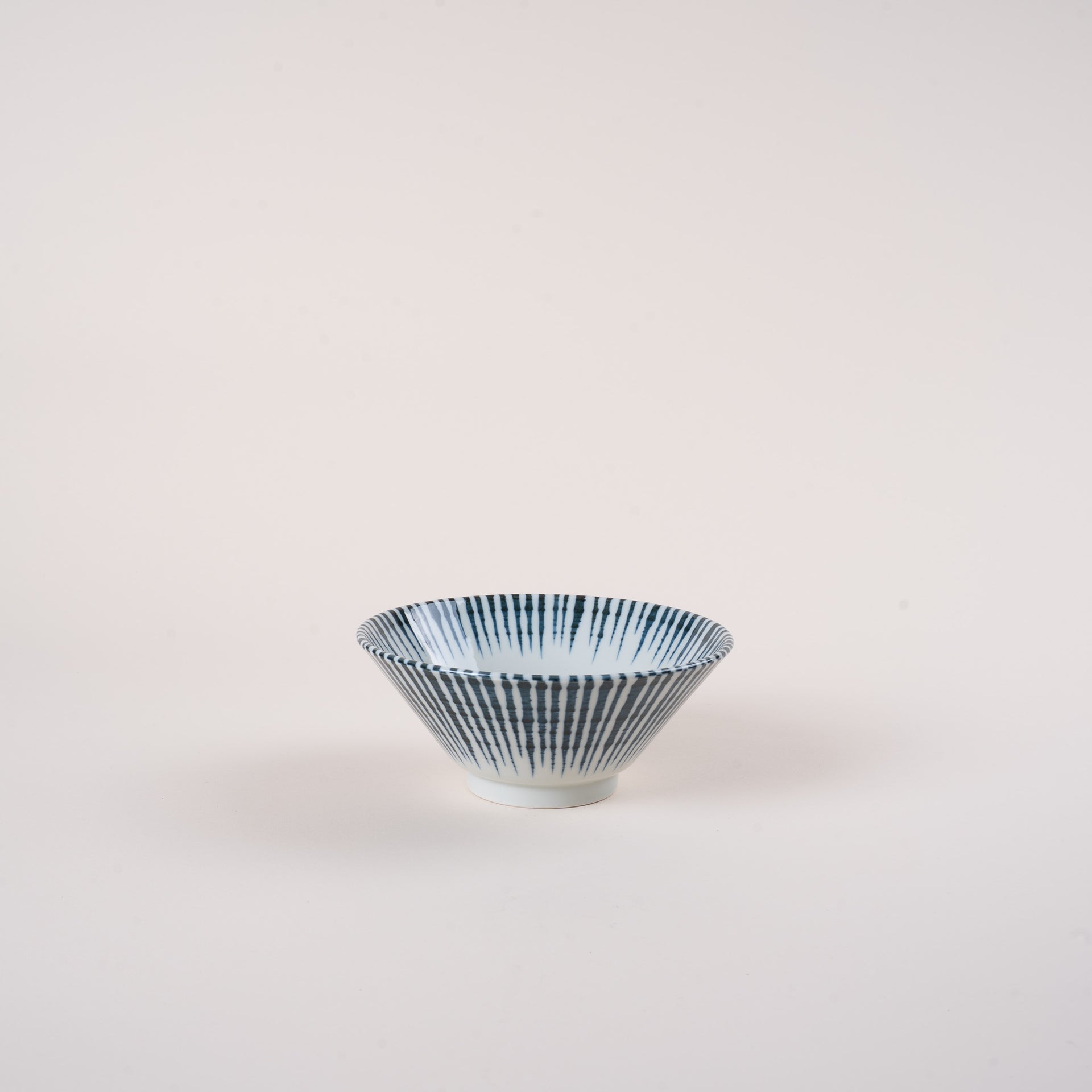 Aosen Stripe Noodle Bowl 17.5cm