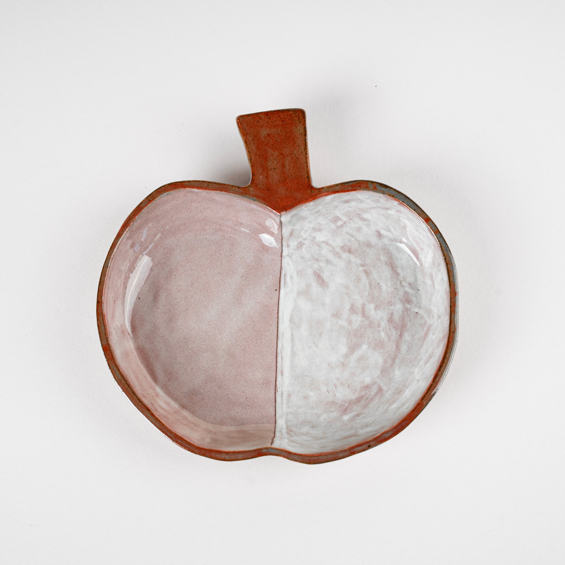 [ Mowan ] Hand-Painted Ceramic Apple-Shaped Plate