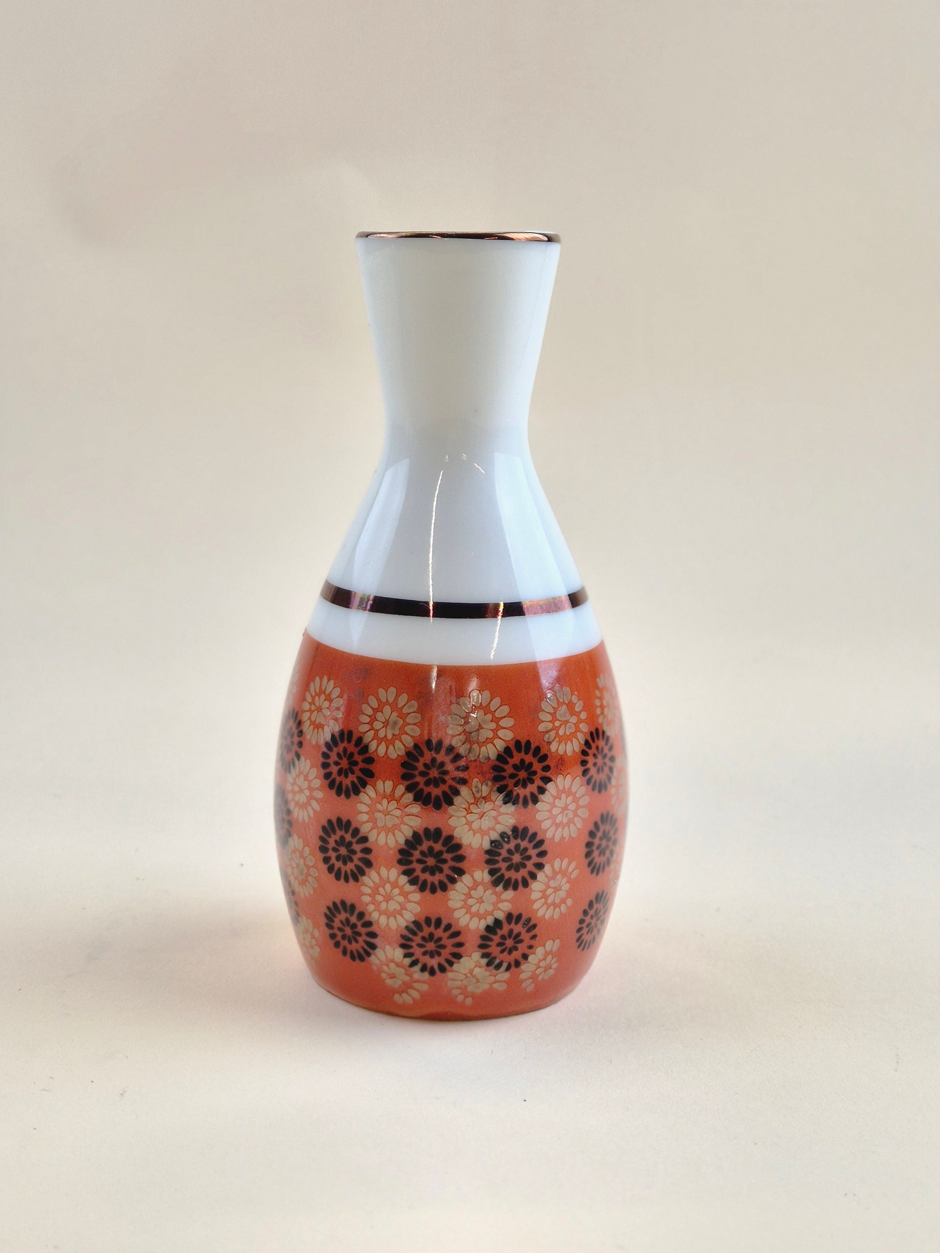 Traditional Japanese Tokkuri Sake Bottle Red&White