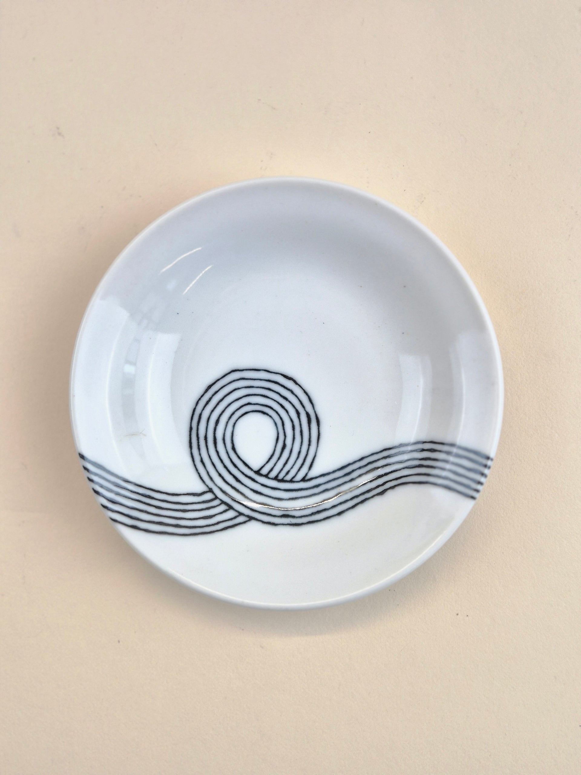 Japanese Style Mini Plate Wave 10cm